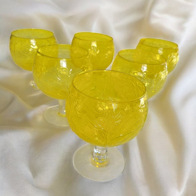 Step into a garden party with this enchanting vintage tableware set from Secla Portugal, but reminding us all day of the...