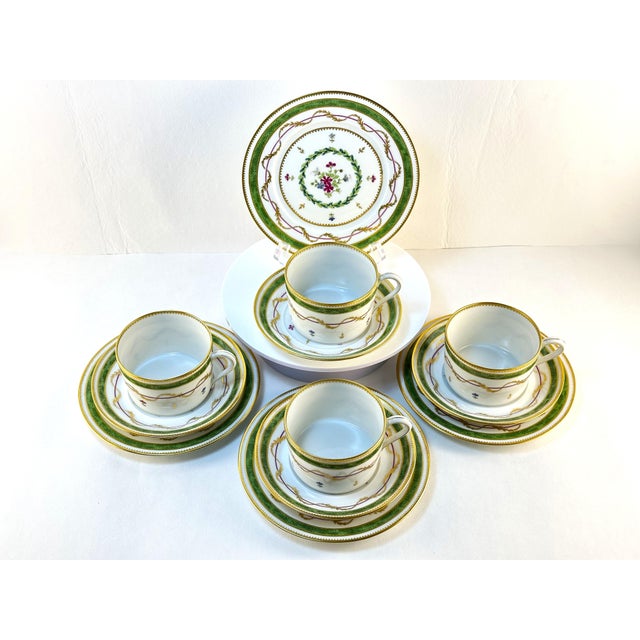 1960s Haviland Vieux Paris Green 12-Piece Porcelain Set – Teacup Dessert Set, Tiffany & Co. For Sale In Boston - Image 6 of 8