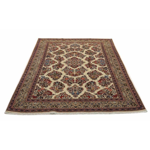 Hand-knotted Sarough Oriental rug | Knot density: 200.000 – 250.000 / m² | Material: Hand-spun wool & cotton | Size: 304 x...