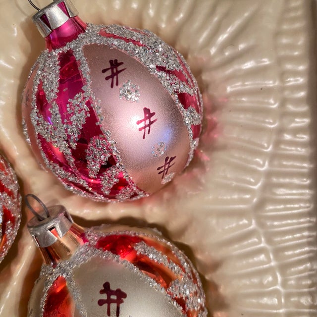Traditional Vintage Glass Christmas Tree Ornaments Made in Romania - Set of 8 in Original Box For Sale - Image 3 of 12