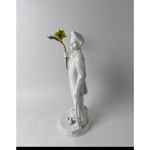 White Porcelain Statue of a Revolutionary with a Device for a Flag or Flower, 1950s For Sale - Image 6 of 18