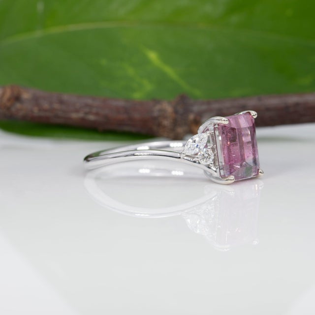 Metal 1.7Ct Bi-Color Tourmaline Ring With Earth-Mined Diamond Accents: Solid 14k Gold For Sale - Image 7 of 9