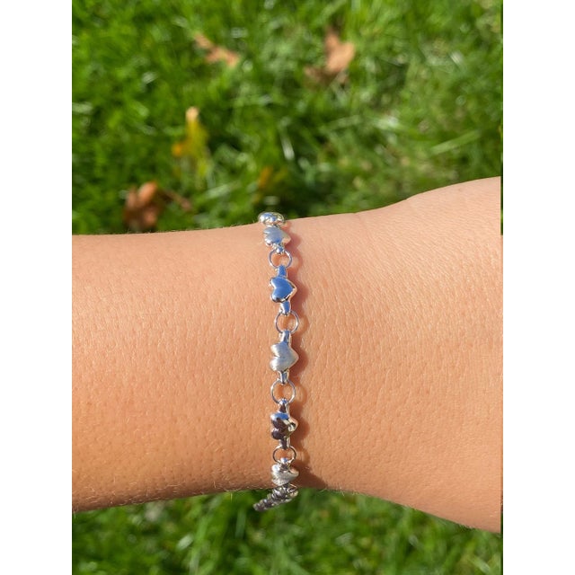 The Rovenna: Ladies Simple 14K Gold Heart Chain Bracelet For Sale - Image 4 of 4