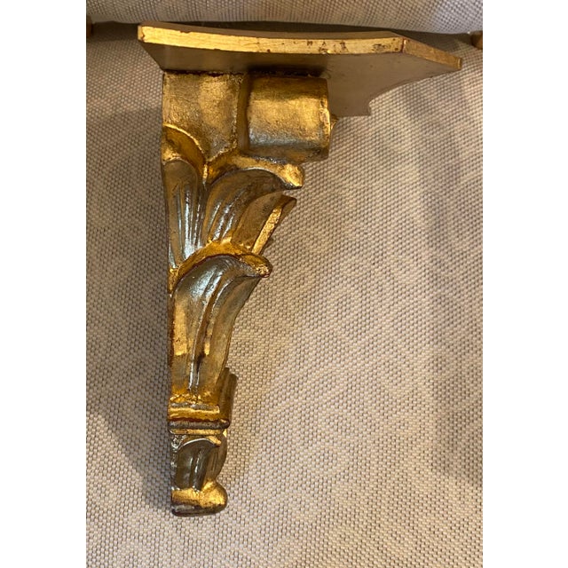 Vintage Italian Neoclassical Gilt Wood Wall Bracket For Sale - Image 4 of 9