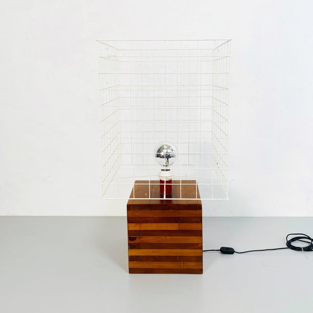 Mid-Century Italian Table Lamp with Metal Lampshade and Wooden Base, 1970s For Sale - Image 6 of 11