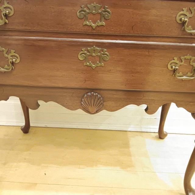 Brown Mid 20th Century Hickory Chair Co. Vintage Mahogany Queen Anne Style Lowboy Dresser For Sale - Image 8 of 15