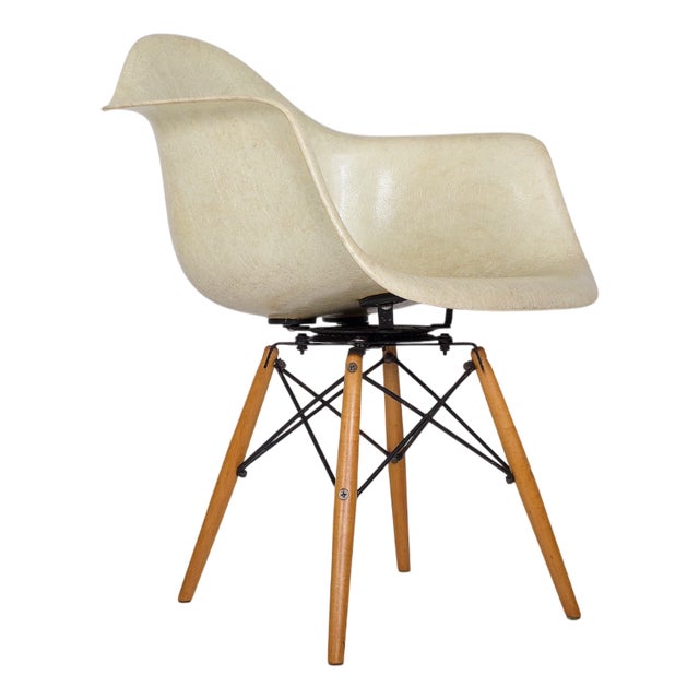 Chair by Charles Eames for Herman Miller, 1950s For Sale