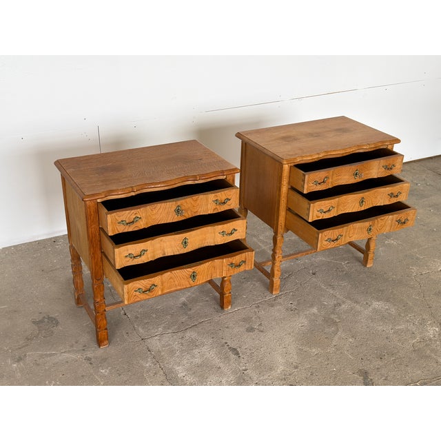 1960s Danish Rococo Nightstands in Oak by Henning Kjærnulf, 1960s, Set of 2 For Sale - Image 5 of 12