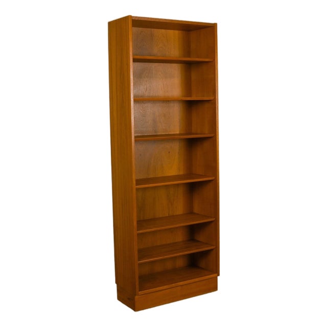 Mid Century Teak Tall Bookcase 77″ Tall Hundevad & Co., Denmark For Sale
