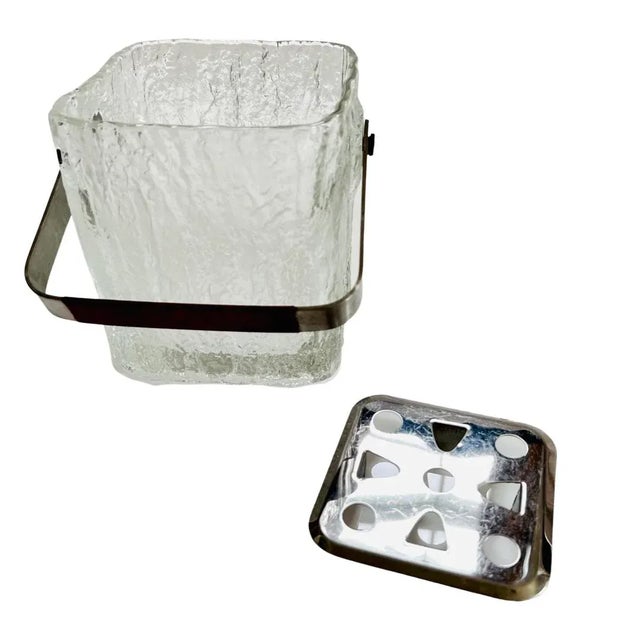 A Vintage circa 1960 Mid Century Modern Crystal Glass Original Ice Bucket By HOYA Japan, Icy Cube Crystal glass with...