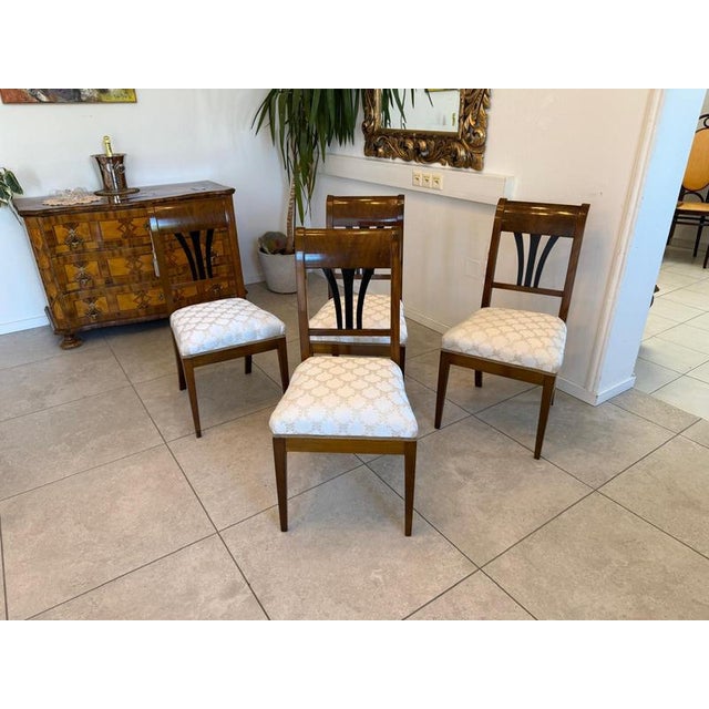 Antique Biedermeier Armchairs in Walnut, Set of 4 For Sale - Image 4 of 11