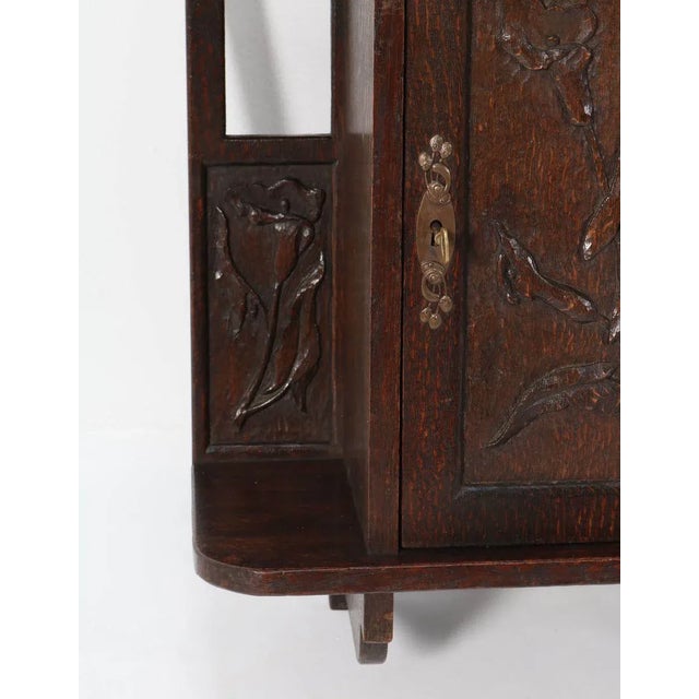 Brown Oak Arts & Crafts Art Nouveau Wall Cabinet with Calla Lilies, 1900s For Sale - Image 8 of 11