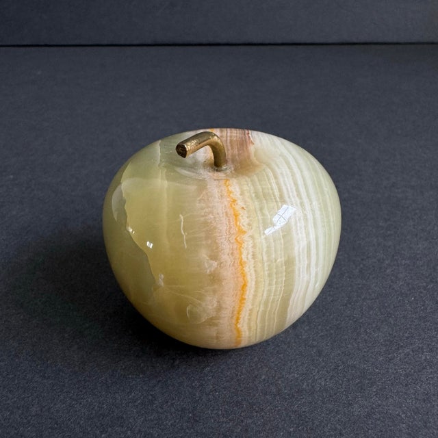 Mid 20th Century Vintage Onyx Apple Paperweight Petite Genuine Stone Sculpture For Sale - Image 5 of 8