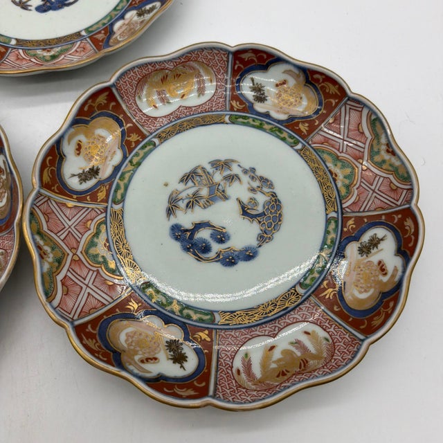 Japanese 19th Century Japanese Imari Kinrande Porcelain Plates - Set of 3 (8.75") For Sale - Image 3 of 17