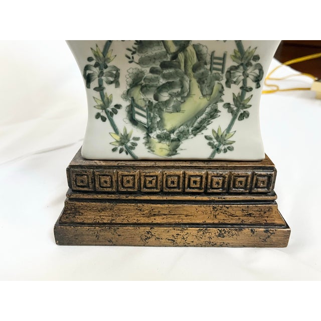 Mid 20th Century Chinoiserie Hand Painted Green Floral Vintage Lamps – A Pair For Sale In Naples, FL - Image 6 of 10