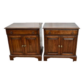 Pennsylvania House Cherry Nightstands Vintage Traditional Bedside Chest Pair For Sale