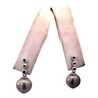 Tahitian Pearl & Sapphire Earrings 14k Gold 9.46 mm Certified For Sale