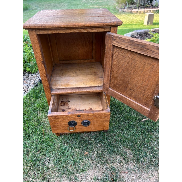 1930s Antique Quarter Sawn Oak Cabinet Arts & Crafts Bar Cabinet For Sale - Image 5 of 6