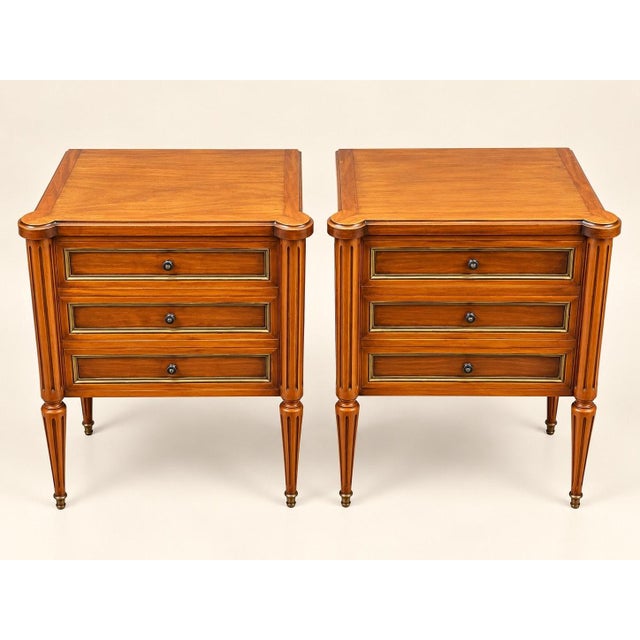 Louis XVI Style Mahogany Bedside Tables with Brass Trims, 1970s, Set of 2 For Sale - Image 3 of 5