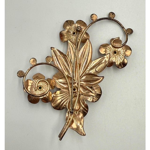 1940s Sterling Silver Gold Vermeil Large Green Rhinestone Brooch Vintage For Sale - Image 4 of 5