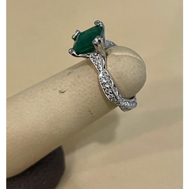 2 Carat Natural Square Emerald & 0.65 Ct Diamond Ring in Platinum For Sale - Image 12 of 18