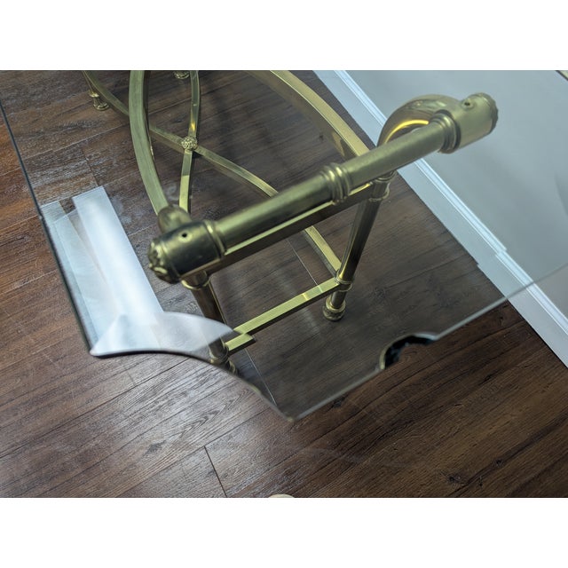Hollywood Regency Vintage La Barge Attributed Brass Console Table W/ Glass Top – Hollywood Regency For Sale - Image 3 of 4