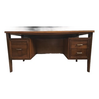 Hooker Furniture Viewpoint Desk For Sale