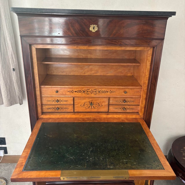 19th Century Charles X Secretary Desk in Mahogany and Maple with a Marble Top For Sale - Image 6 of 10