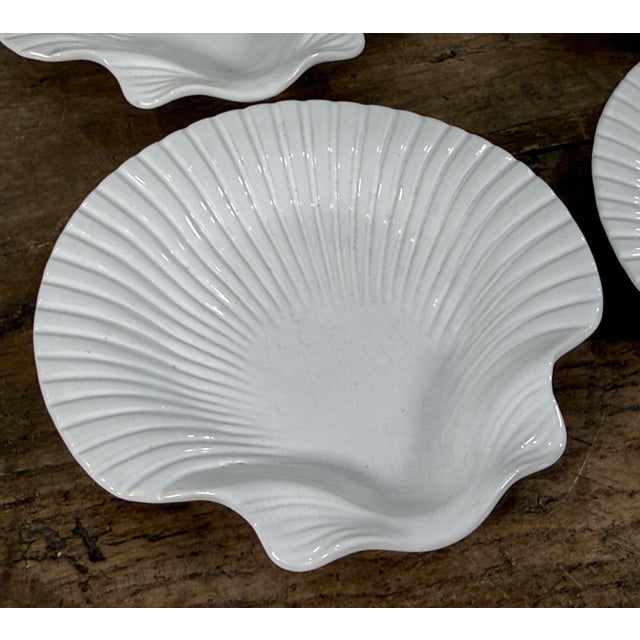 Traditional Williams Sonoma Portugal White Ceramic Scallop Shell Plates - Set of 4 For Sale - Image 3 of 7
