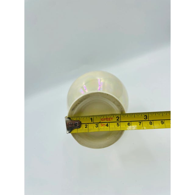 Off-white Mid 20th Century Hollywood Regency Iridescent Vase With 22kt Gold Gilt Handle & Accents For Sale - Image 8 of 12