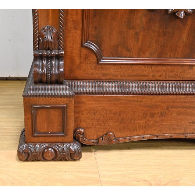 Early 19th Century Mahogany Buffet with Writing Desk For Sale - Image 18 of 18