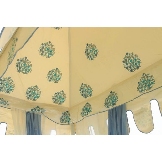 Coastal Blue & White Floral Block Print Garden Daybed For Sale - Image 12 of 15