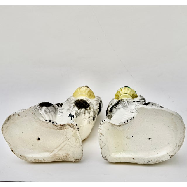 White Staffordshire Flower Basket Spaniel Dogs, Pair, Black and White England 19th Century For Sale - Image 8 of 17