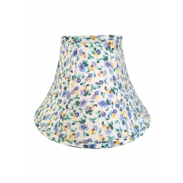 PLEASE READ ENTIRE DESCRIPTION Vintage Laura Ashley Ditzy Floral Bell Shaped Lampshade Has uno fitting, so no need for a...