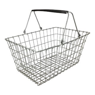 1950s Vintage Wire Carrying Storage Basket With Handles Kasper Wire Works Shiner Texas For Sale