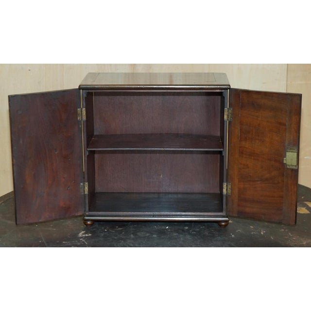 Georgian Sheraton Collectors Cabinet, 1820s For Sale - Image 17 of 18