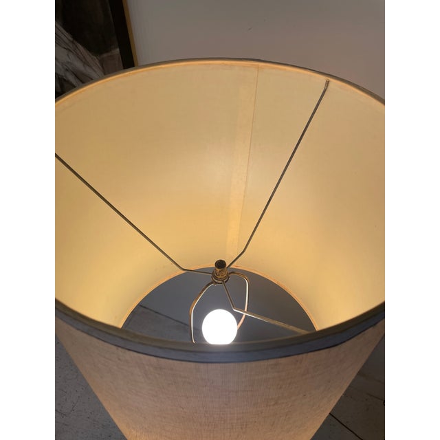 Mid-Century Laurel Lamp Co Table / Floor lamp. Walnut base and circular round table top in center. With original beige...