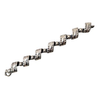 Vintage 1950s Signed Napier Modernist Silvertone Scroll Link Bracelet For Sale