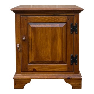 1980s Ethan Allen Country Craftsman Traditional Rustic Pine Nightstand or Chairside Chest 19-8309 For Sale