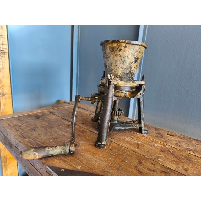 Paint Pigment Grinder, Early 20th Century For Sale - Image 4 of 18
