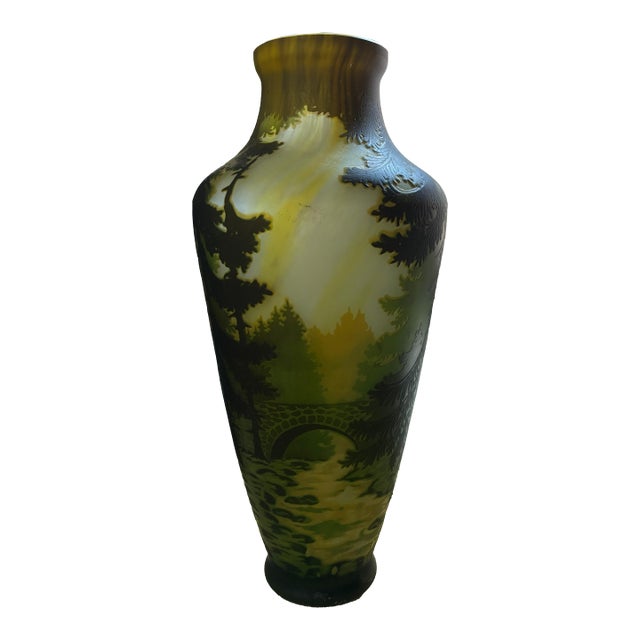 Early 20th Century Muller Freres Cameo Glass Vase For Sale