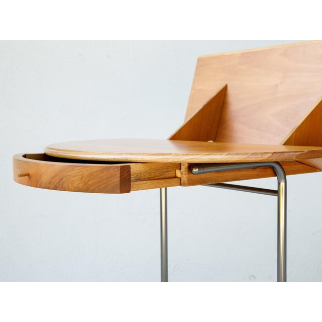 Molteni Coffee Table in National Walnut with Drawer and Wheels, Molteni, Italy For Sale - Image 4 of 9