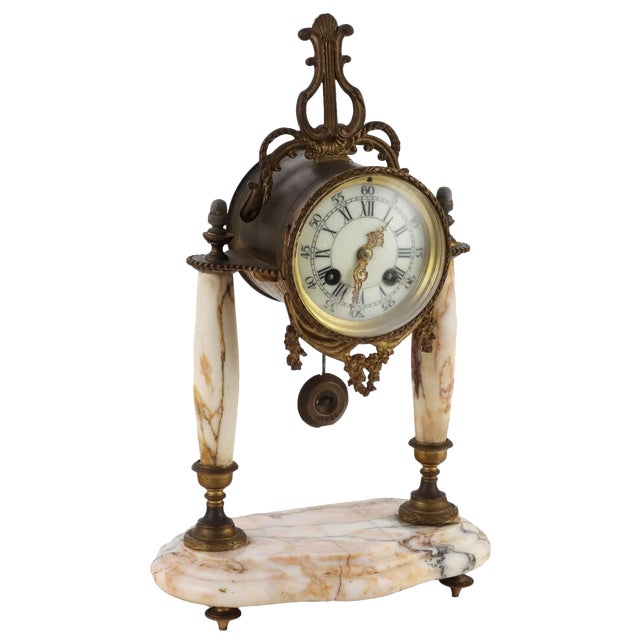Countertop Clock in Marble and Gilded Bronze For Sale