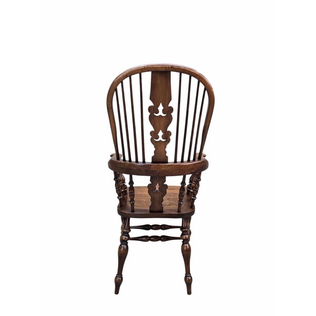 Antique Victorian Yew Wood Broad Arm Windsor Chairs – Pair For Sale - Image 4 of 8