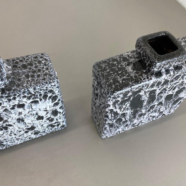 Pottery Fat Lava Cubic Vases in Black-White attributed to Jopeko, Germany, 1970s, Set of 2 For Sale - Image 11 of 18