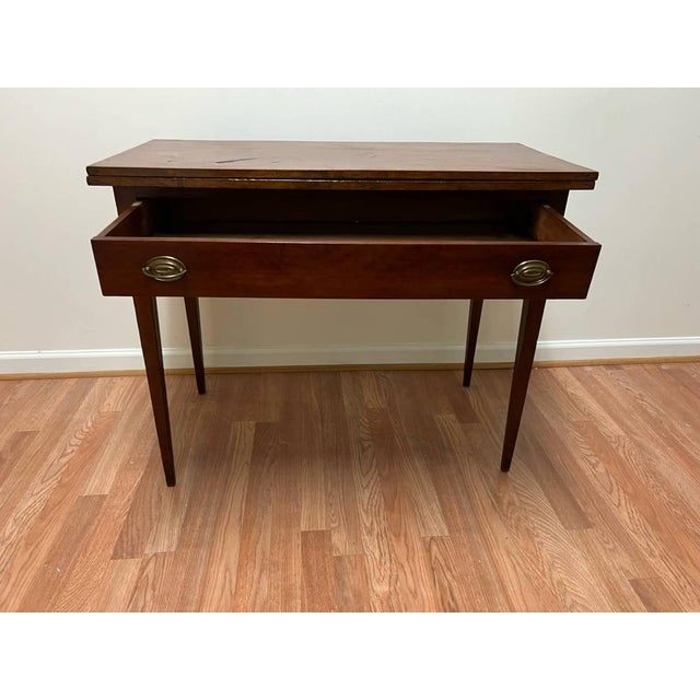 Antique Hepplewhite Style Mahogany Console Opens to Game Table For Sale In Washington DC - Image 6 of 12