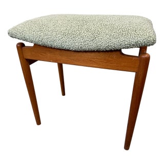 Vintage Ottoman in Wood and Fabric For Sale