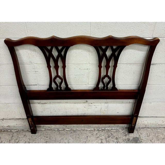 Chippendale Vintage Kindel Chippendale Style Twin Size Headboard For Sale - Image 3 of 10