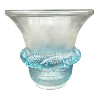 Piriac Vase by R. Lalique, 1930 For Sale