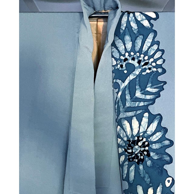 Blue Elegant Vintage Japanese Silk Kimono with Shibori Band Design For Sale - Image 8 of 13